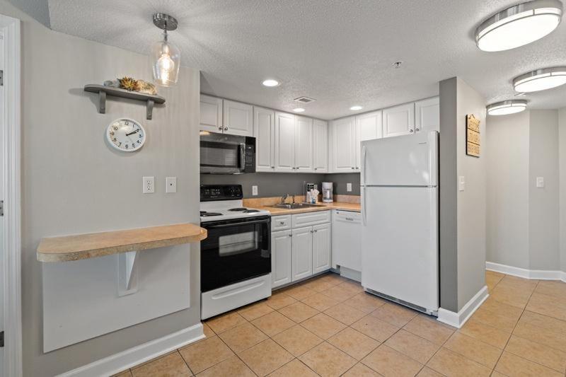 New Holiday Sands 511 Pools, Wifi, 2Br Oceanfront Villa Myrtle Beach Buitenkant foto